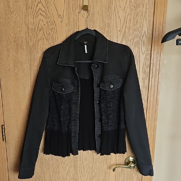 Free People Women's Black Denim Jacket with Lace Detail - Picture 2 of 9